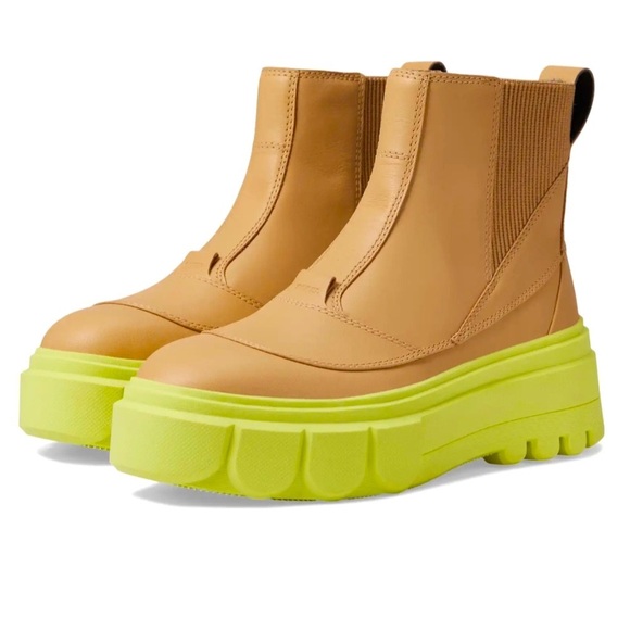 Sorel Shoes - SOREL Leather Caribou™ X Chelsea Waterproof Boot in Tan w/ Green Rubber Sole-9